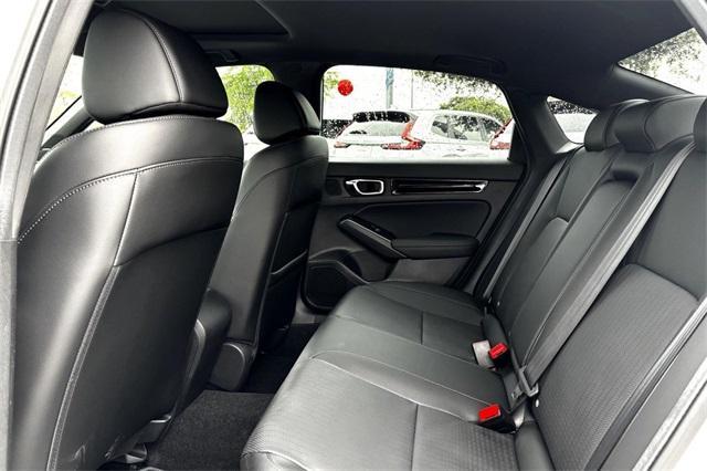 Photo of 2025 Platinum White Pearl Honda Civic Hybrid