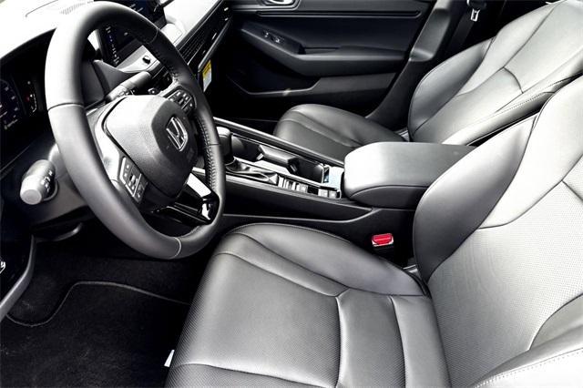 Photo of 2025 Crystal Black Pearl Honda Accord Hybrid