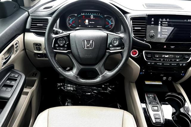 Photo of 2022 Platinum White Pearl Honda Pilot