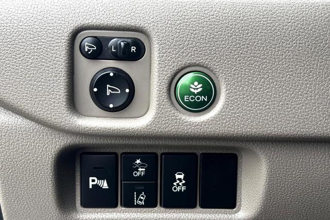 Photo of 2022 Platinum White Pearl Honda Pilot