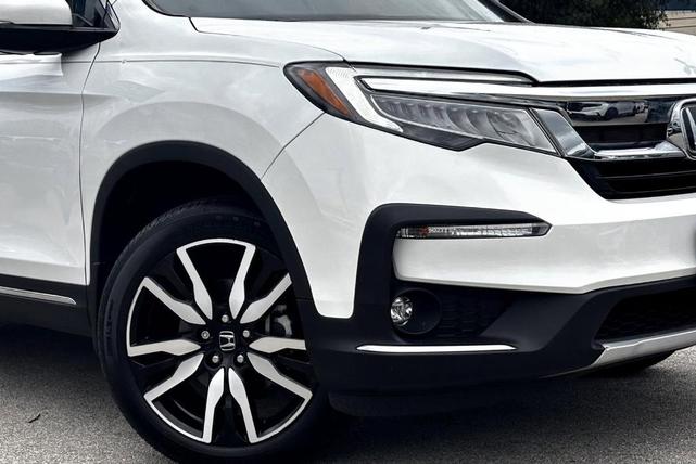 Photo of 2022 Platinum White Pearl Honda Pilot