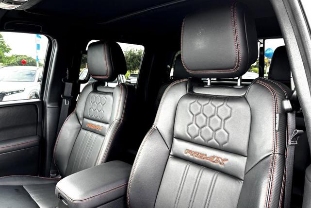 Photo of 2023 Gun Metallic Nissan Frontier