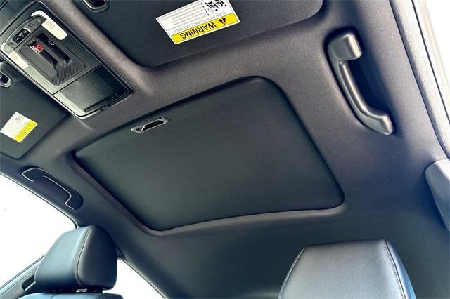 Photo of 2026 Urban Gray Pearl Honda Civic Hybrid