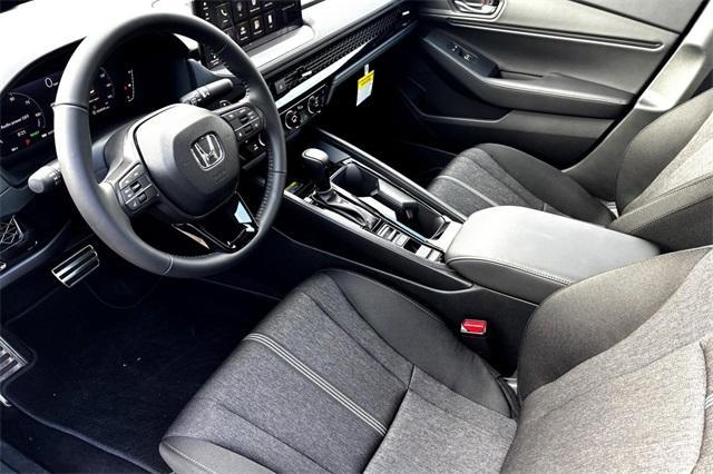 Photo of 2025 Urban Gray Pearl Honda Accord Hybrid