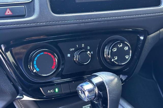 Photo of 2020 Lunar Silver Metallic Honda HR-V