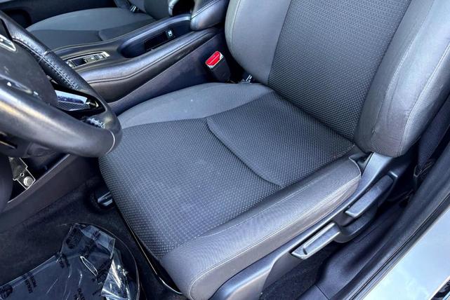 Photo of 2020 Lunar Silver Metallic Honda HR-V