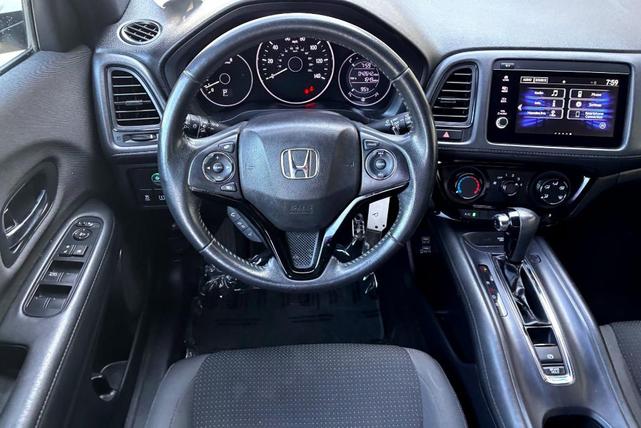 Photo of 2020 Lunar Silver Metallic Honda HR-V