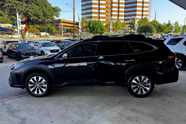 Photo of 2024 Crystal Black Silica Subaru Outback