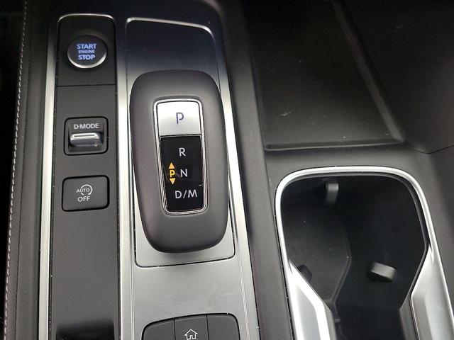 Photo of 2024 White INFINITI QX60