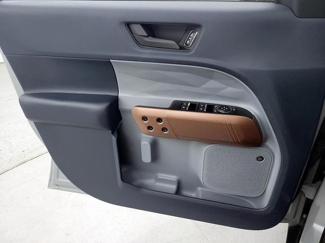 Photo of 2022 Gray Ford Maverick