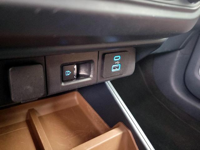 Photo of 2022 Gray Ford Maverick