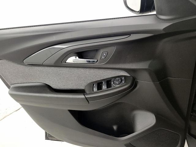 Photo of 2023 Black Chevrolet Trailblazer