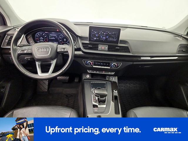 Photo of 2018 Gray Audi Q5