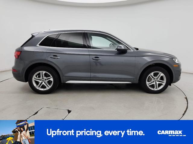 Photo of 2018 Gray Audi Q5