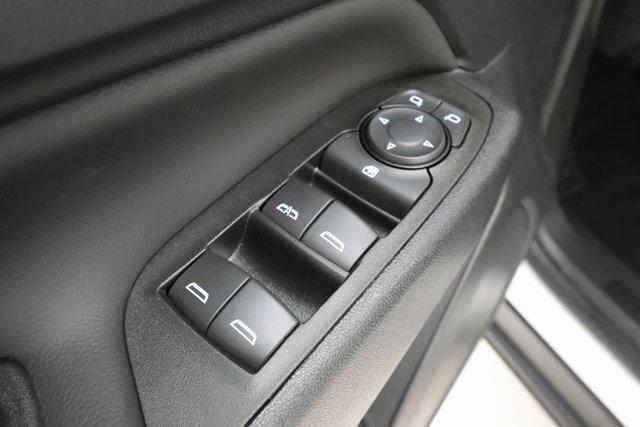 Photo of 2022 Summit White Chevrolet Equinox