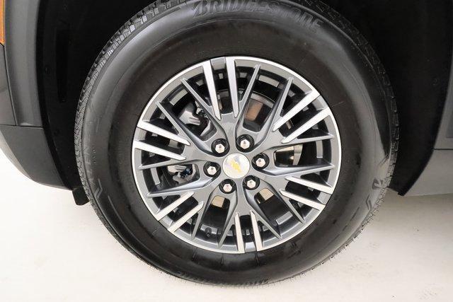 Photo of 2025 Mosaic Black Metallic Chevrolet Traverse