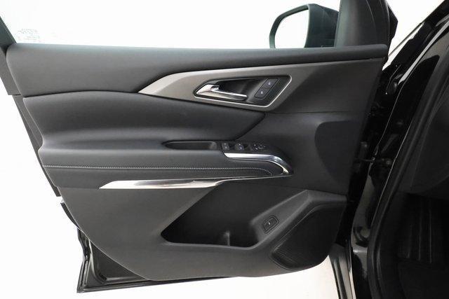 Photo of 2025 Mosaic Black Metallic Chevrolet Traverse