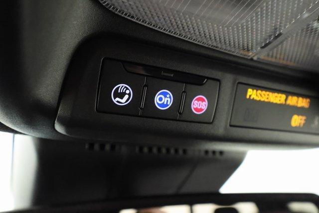Photo of 2024 Summit White Chevrolet Colorado