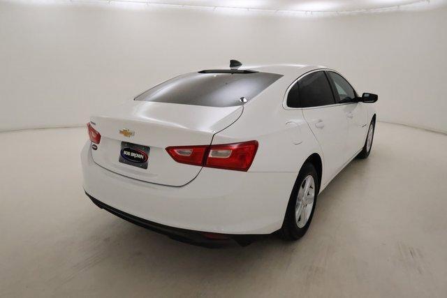 Photo of 2020 Summit White Chevrolet Malibu