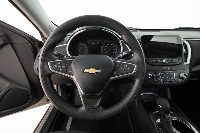 Photo of 2023 Mineral Gray Metallic Chevrolet Malibu