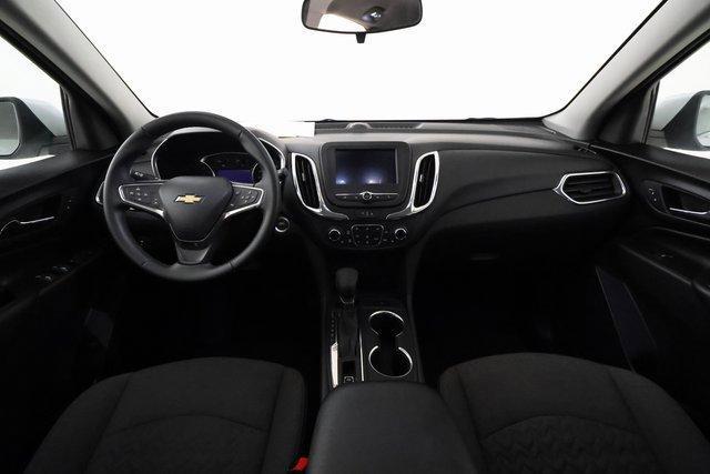 Photo of 2024 Iridescent Pearl Tricoat Chevrolet Equinox