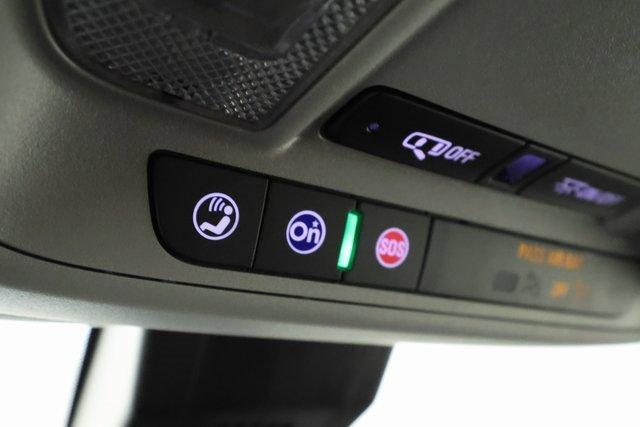 Photo of 2024 Iridescent Pearl Tricoat Chevrolet Equinox