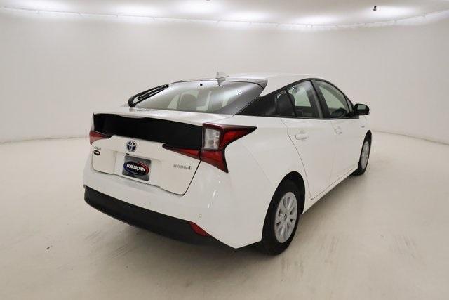 Photo of 2022 White Toyota Prius