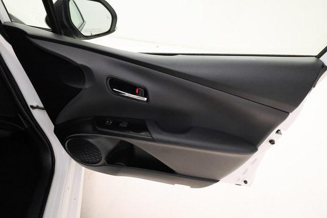 Photo of 2022 White Toyota Prius