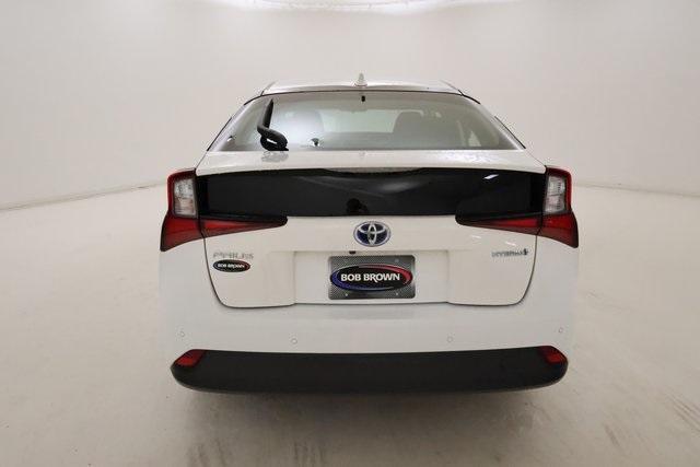 Photo of 2022 White Toyota Prius