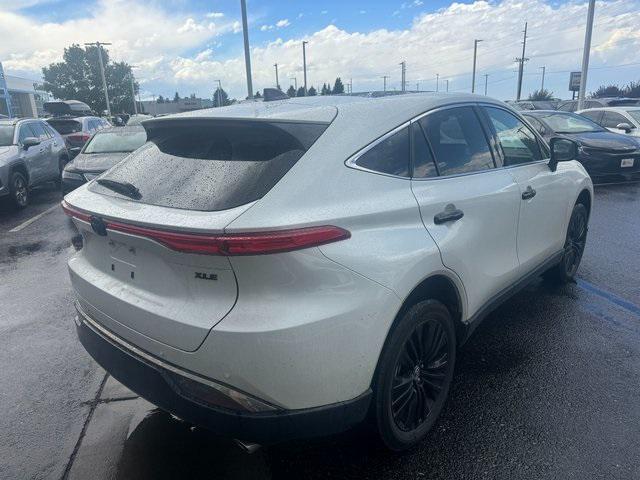 Photo of 2024 Wind Chill Pearl Toyota Venza