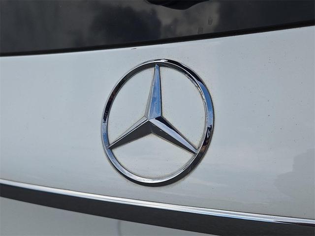 Photo of 2019 Polar White Mercedes-Benz GLC 300
