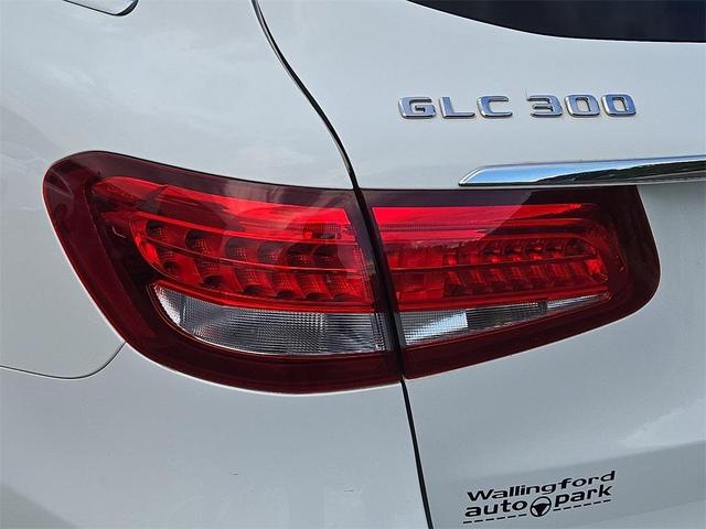 Photo of 2019 Polar White Mercedes-Benz GLC 300