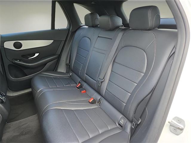 Photo of 2019 Polar White Mercedes-Benz GLC 300