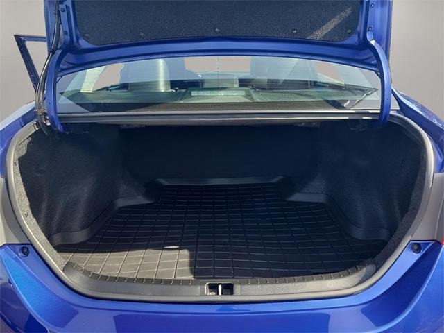 Photo of 2018 Blue Crush Metallic Toyota Corolla