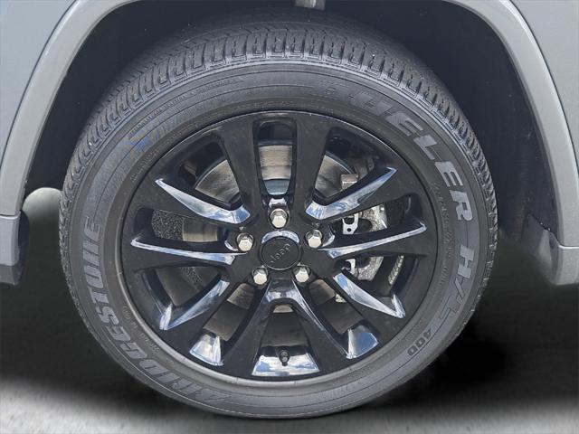 Photo of 2021 Sting-Gray Clearcoat Jeep Grand Cherokee