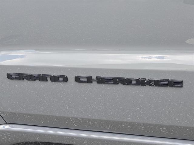 Photo of 2021 Sting-Gray Clearcoat Jeep Grand Cherokee