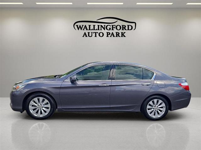 Photo of 2014 Gray Honda Accord