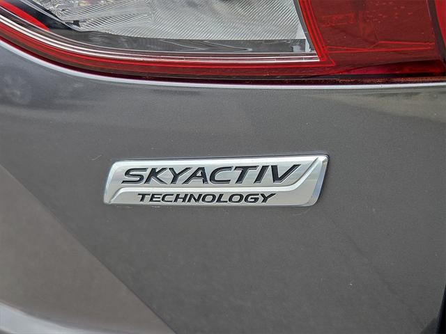 Photo of 2018 Machine Gray Metallic Mazda Mazda3