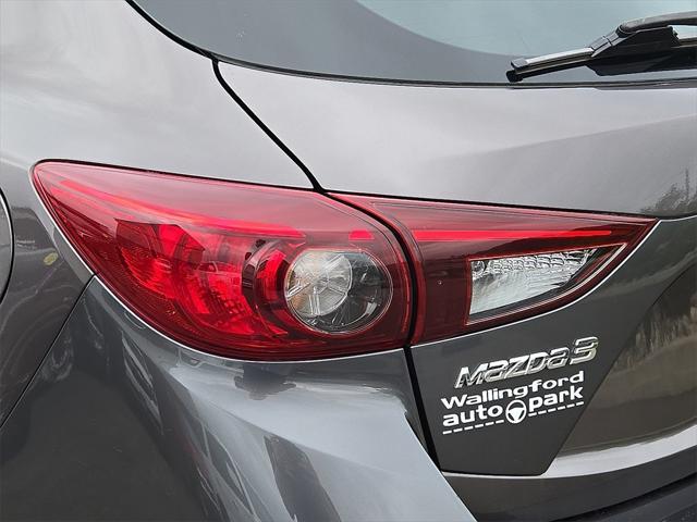 Photo of 2018 Machine Gray Metallic Mazda Mazda3