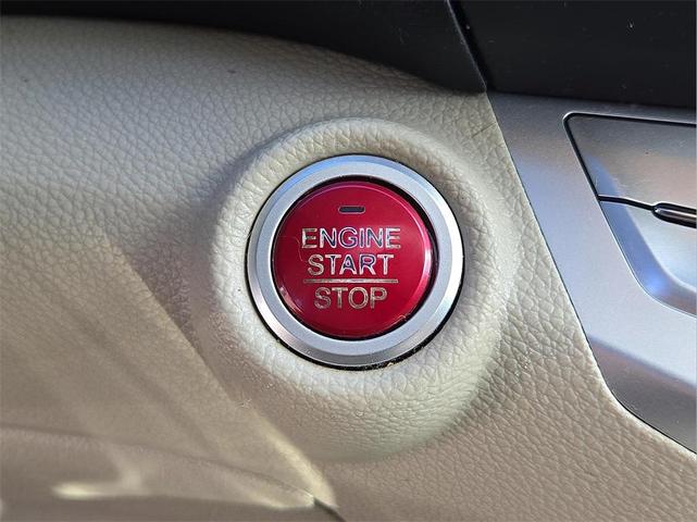Photo of 2014 White Honda Accord