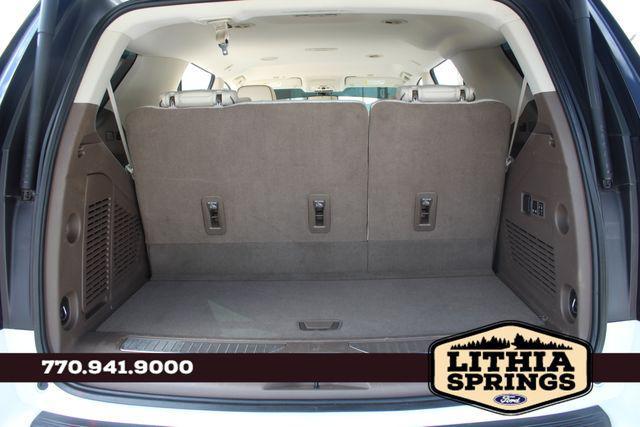 Photo of 2021 White Frost Tricoat GMC Yukon