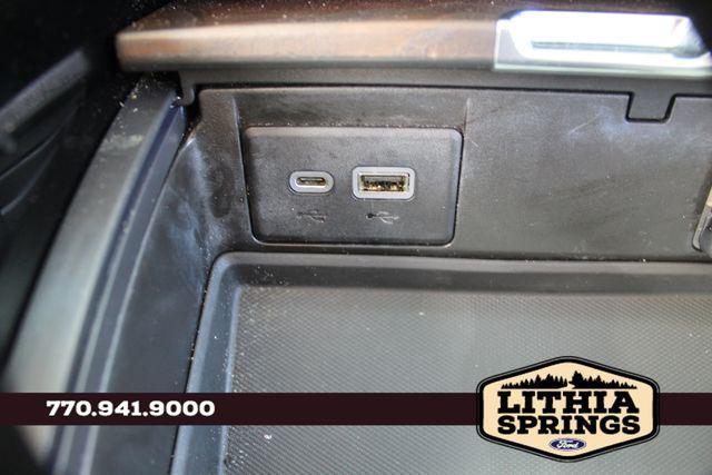 Photo of 2021 White Frost Tricoat GMC Yukon