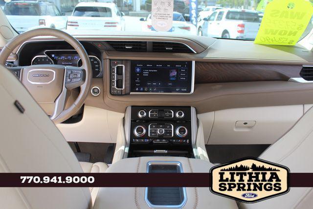 Photo of 2021 White Frost Tricoat GMC Yukon