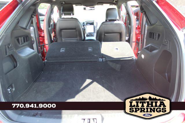 Photo of 2024 Rapid Red Metallic Tinted Clearcoat Ford Edge