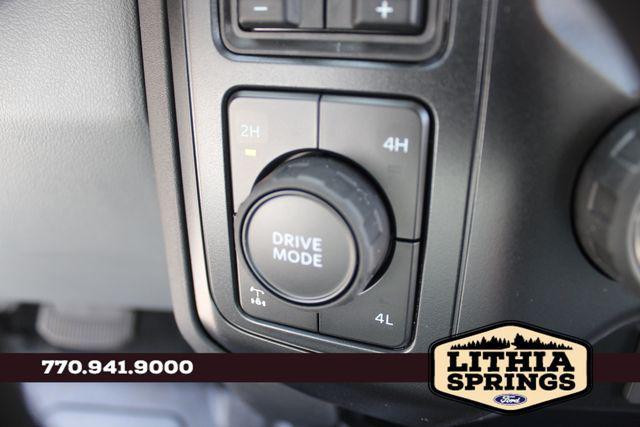 Photo of 2025 Oxford White Ford F-350