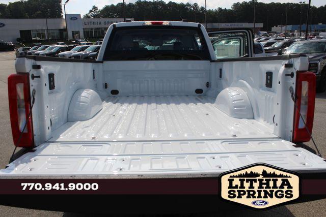 Photo of 2025 Oxford White Ford F-350