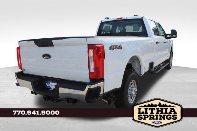 Photo of 2025 Oxford White Ford F-350