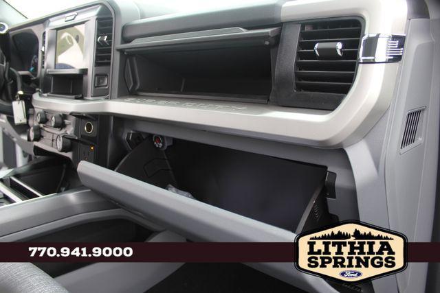 Photo of 2025 Oxford White Ford F-350