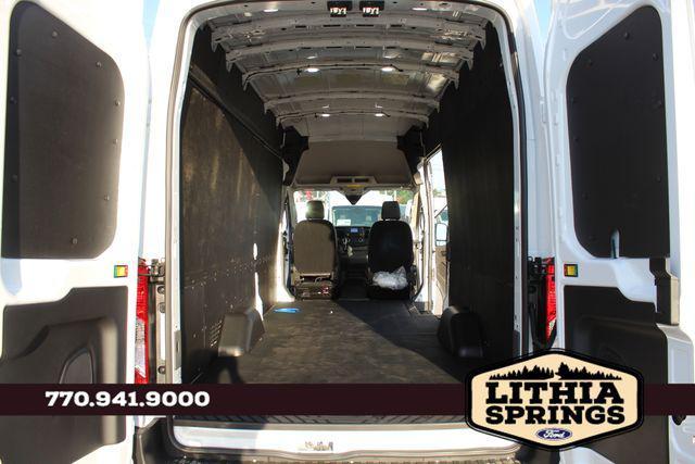Photo of 2025 Oxford White Ford Transit-350