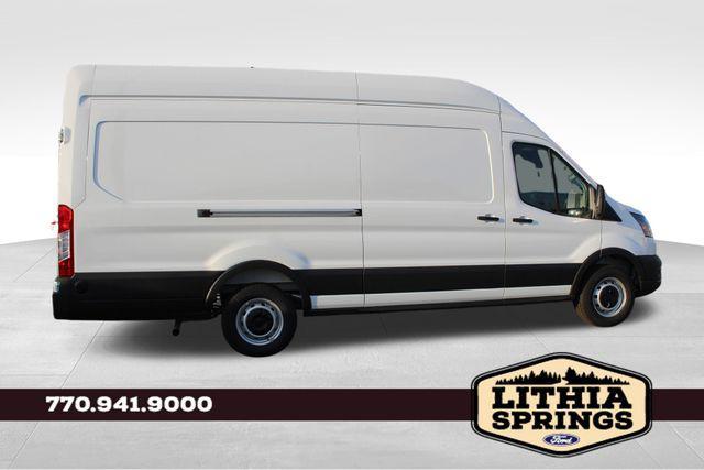 Photo of 2025 Oxford White Ford Transit-350